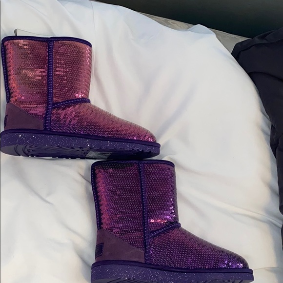 SPARKLE UGGS - Picture 1 of 4